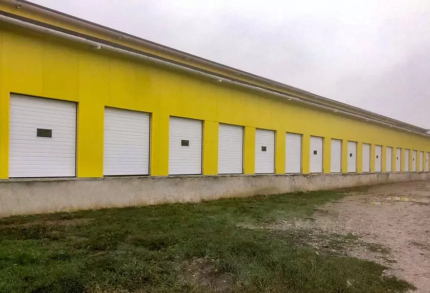 20 ворот «АЛЮТЕХ» установлены на складе крупнейшего дистрибьютора кондитерских изделий